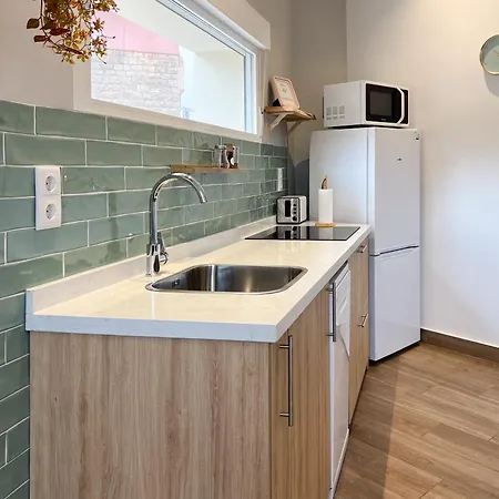 Encantador Piso De Diseno Appartamento