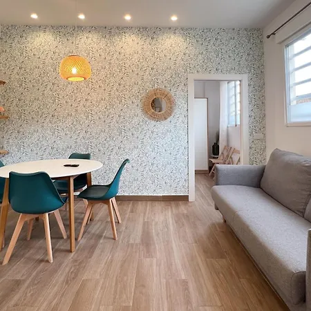 Encantador Piso De Diseno Аликанте
